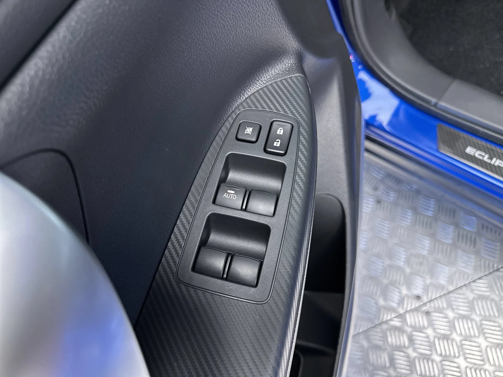 New 2026 Lightning Blue Metallic Mitsubishi SE 1.5T S-AWC image 15