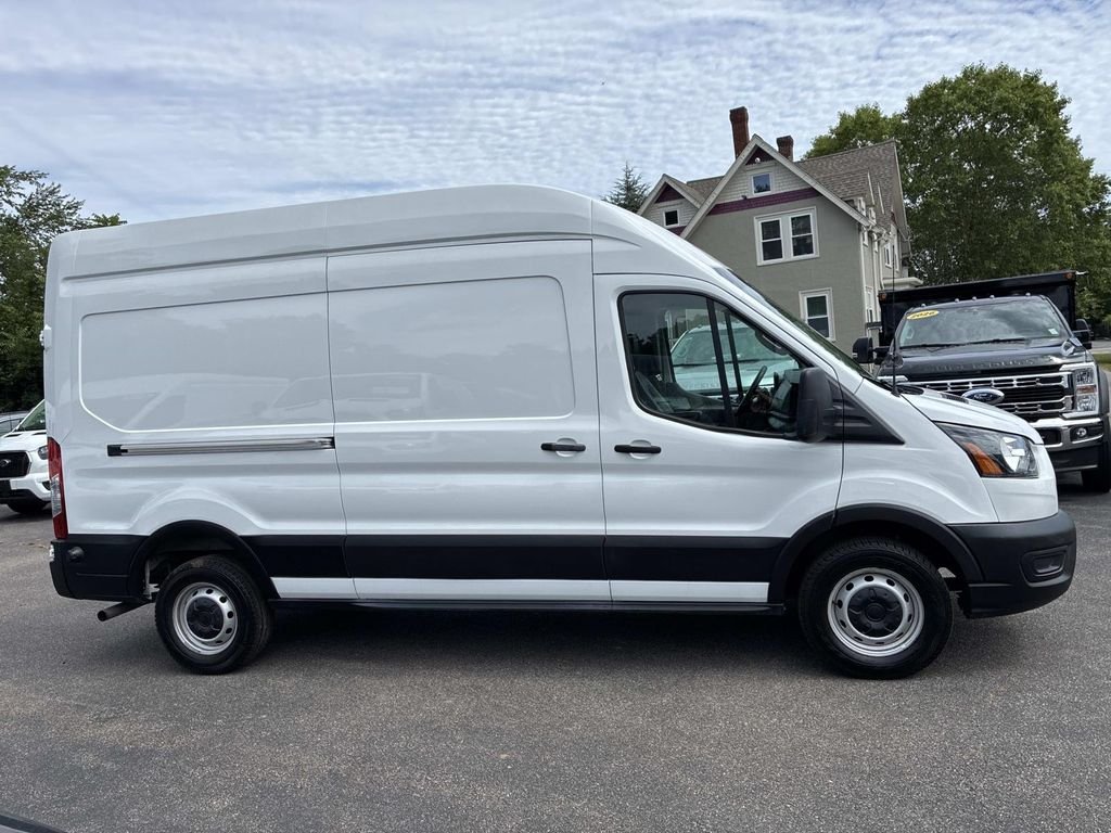 Used 2024 White Ford Base image 8