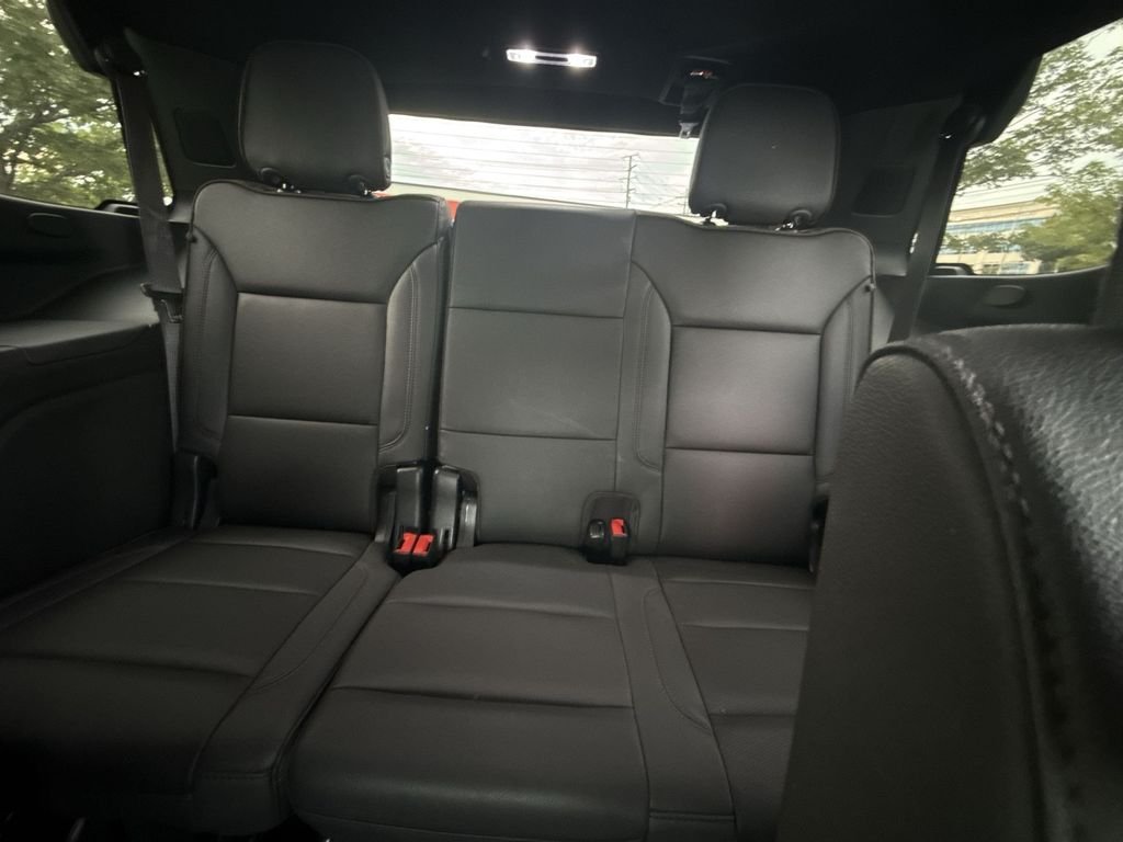 Used 2024 White Chevrolet High Country image 23