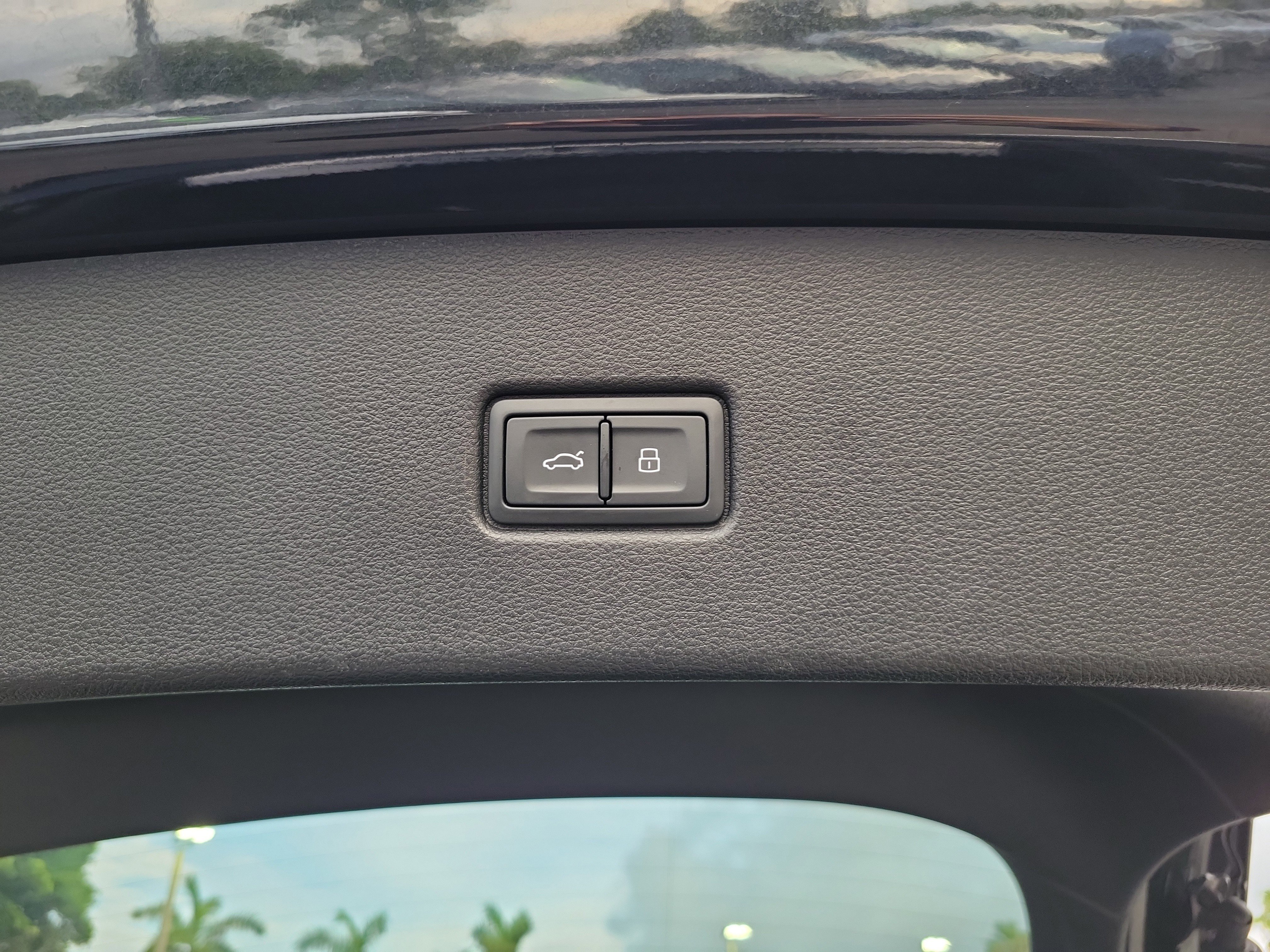 Used 2023 Black Metallic Audi Premium Plus image 9