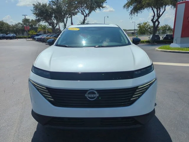 Used 2025 White Nissan SL image 15