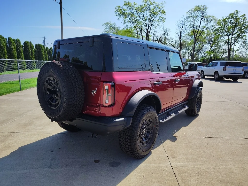 New 2026 Ruby Red Metallic Tinted Clearcoat Ford Badlands® image 6