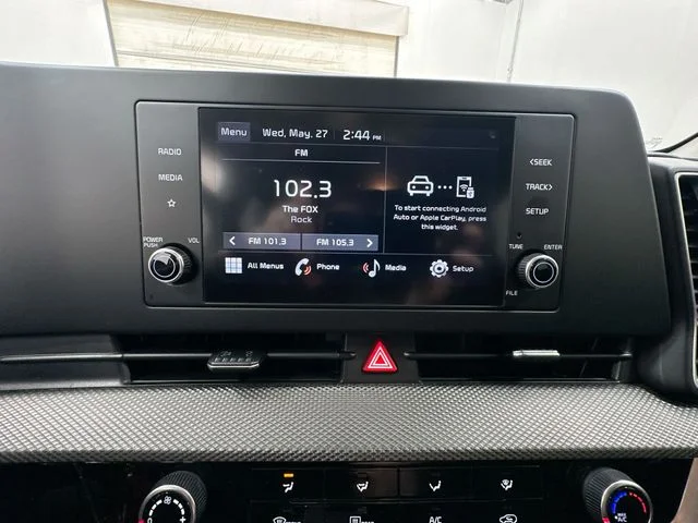 Used 2023 Black Kia LX image 13