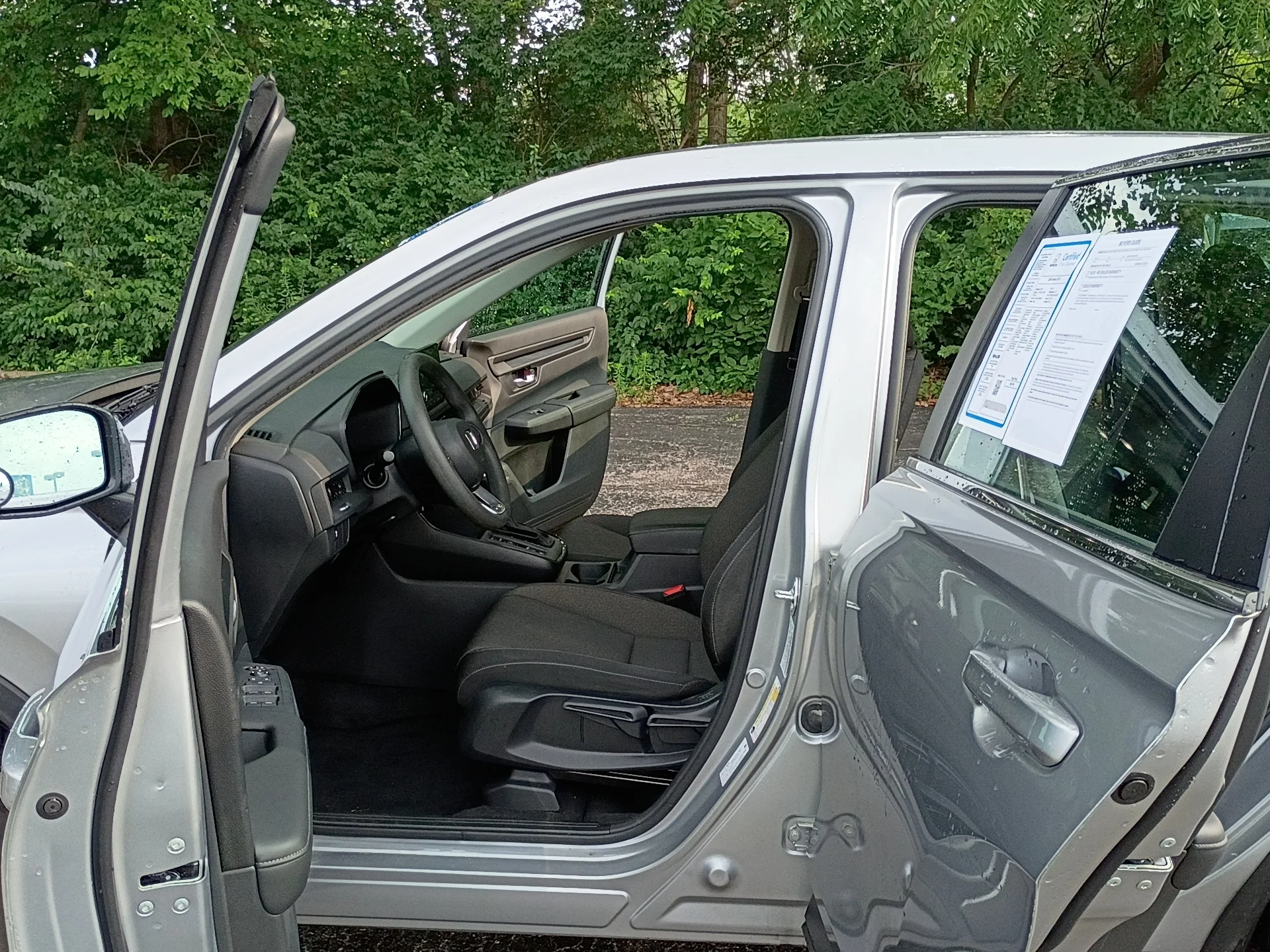 Certified Used 2024 Lunar Silver Metallic Honda LX image 11