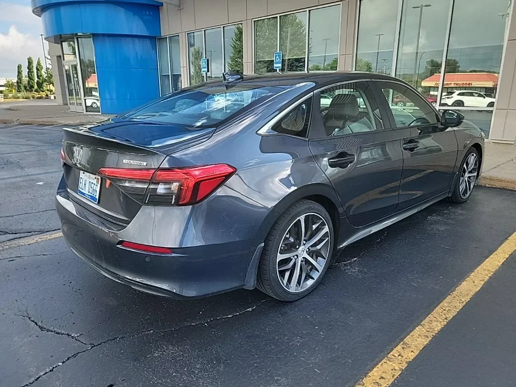 2024 Honda Civic Touring - Photo 17