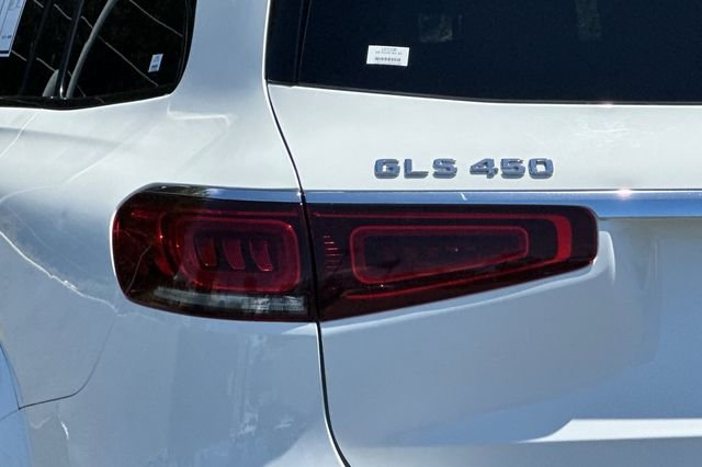 Used 2022  Mercedes-Benz GLS 450 image 26