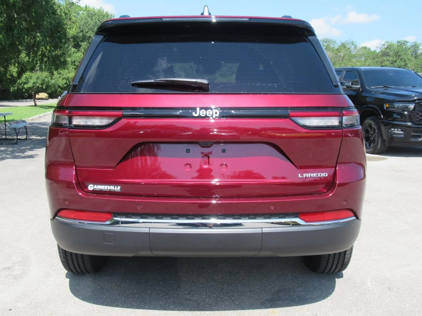 Certified Used 2025 Red Jeep Laredo image 6