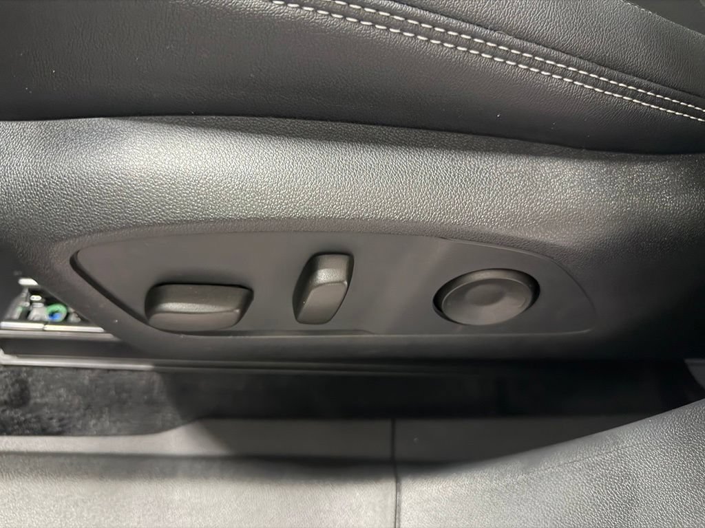 2025 Chevrolet Blazer EV LT - Photo 27