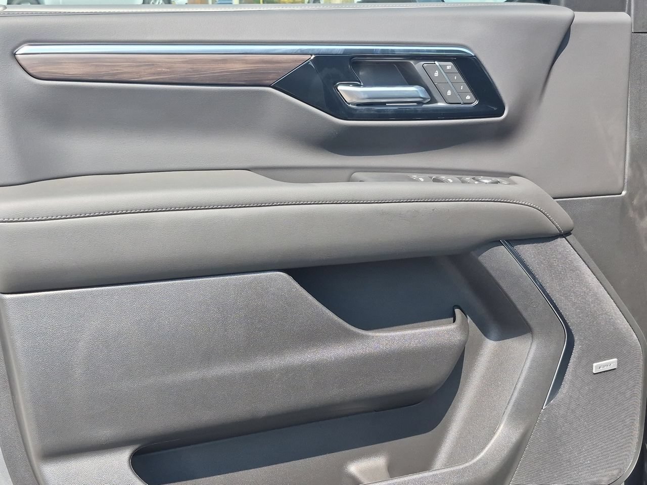 2026 Chevrolet Tahoe LT - Photo 23
