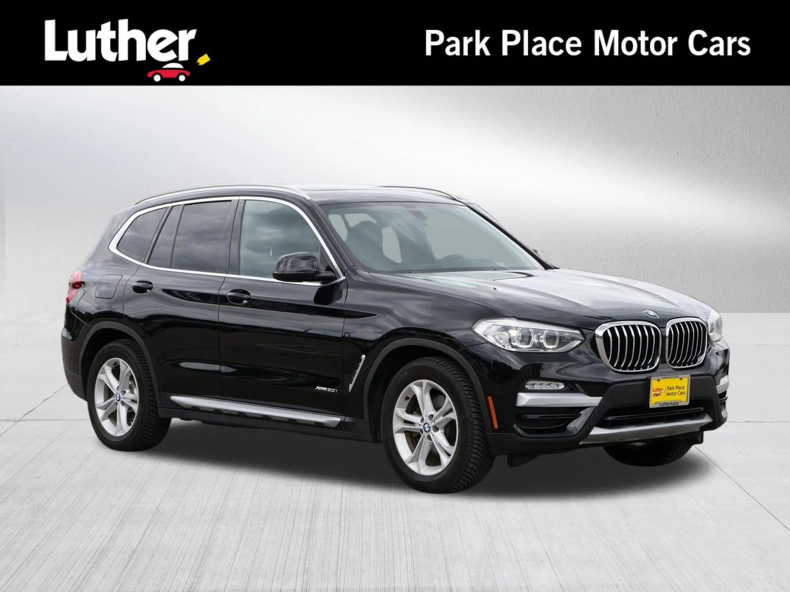 Used 2018 Jet Black BMW xDrive30i image 1