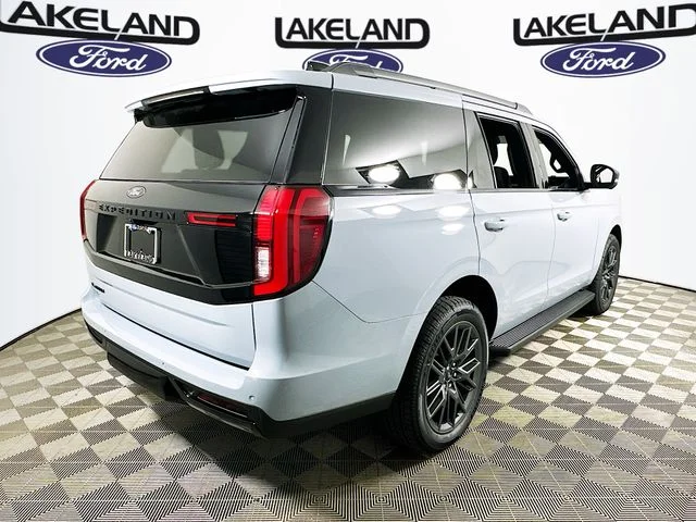 New 2026 Ford Expedition Platinum
