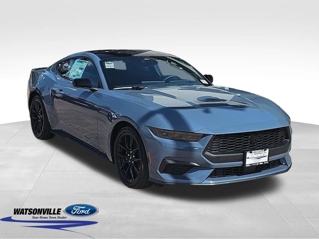 2026 Ford Mustang EcoBoost Fastback's photo