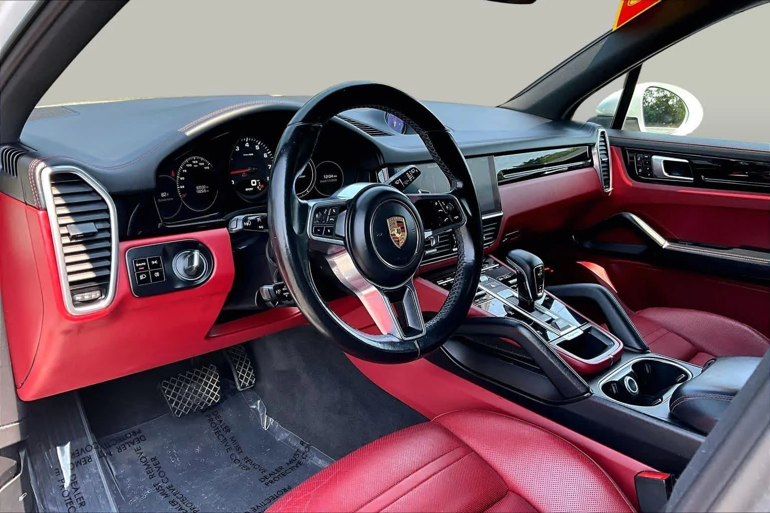 Used 2020 White Porsche  image 18