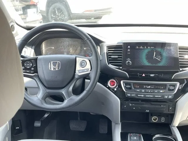 Used 2019 Gray Honda Touring image 15