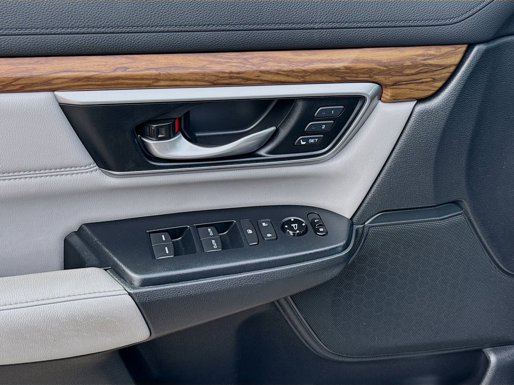 2019 Honda CR-V Touring - Photo 17