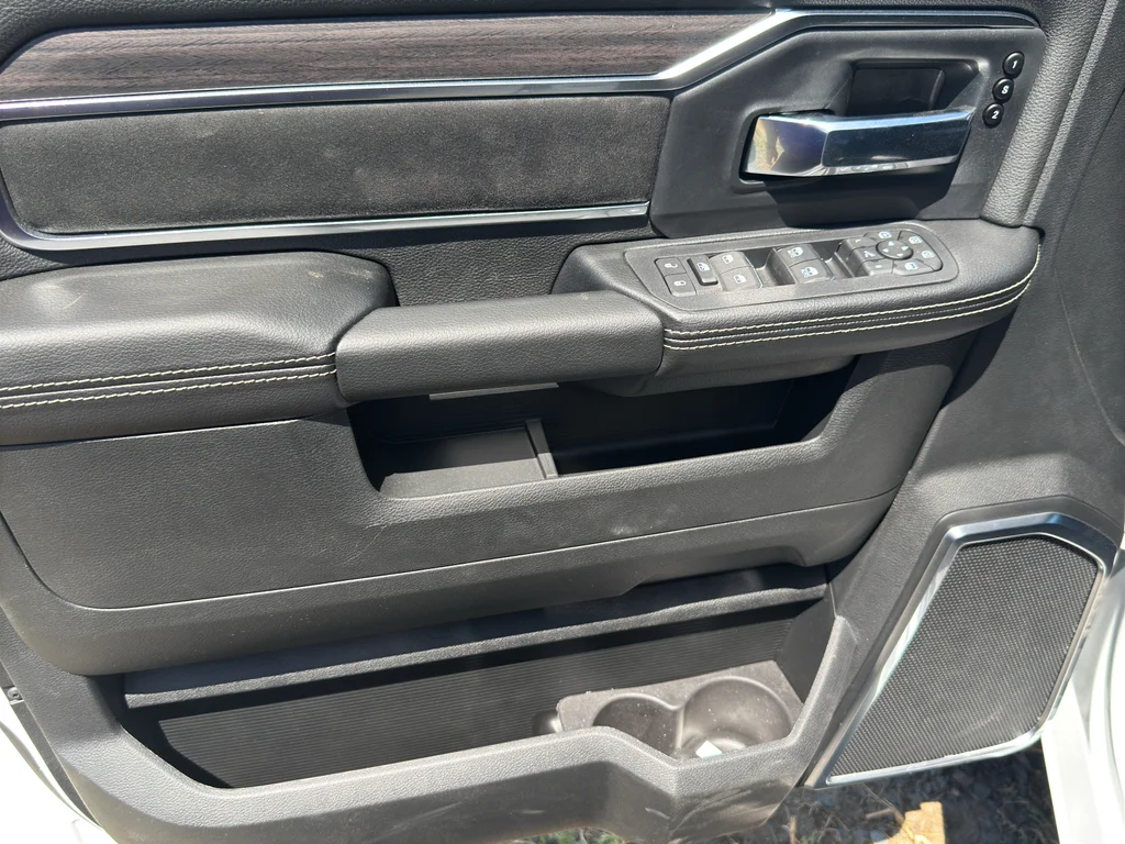 New 2026 Bright White Clear-Coat Exterior Paint RAM Laramie image 22