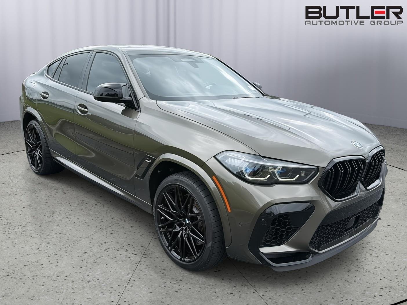 Used 2023 Manhattan Green Metallic BMW  image 8