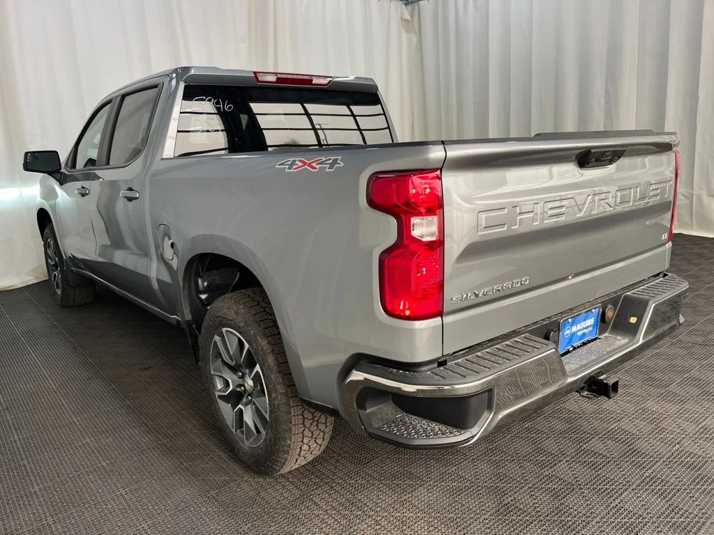 New 2026 Gray Chevrolet LT image 25