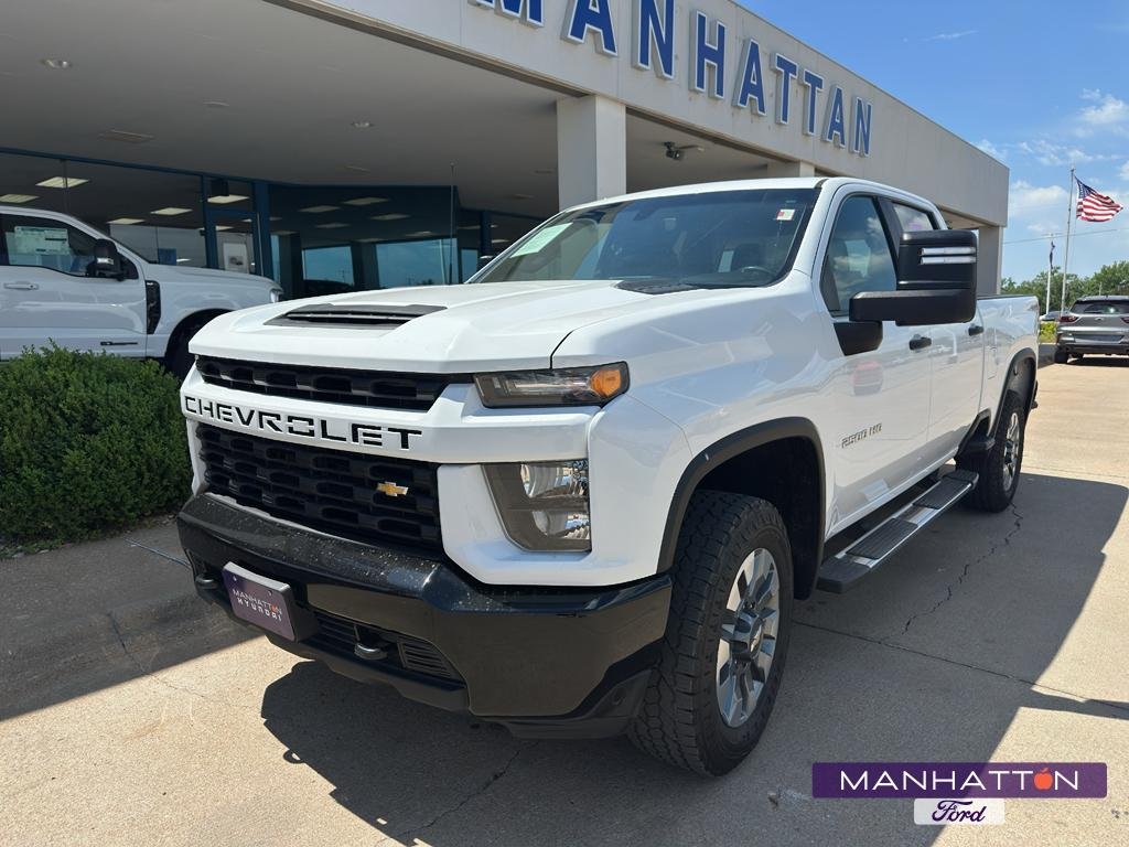 2023 Chevrolet Silverado HD Custom 4WD Crew Cab Standard Box's photo