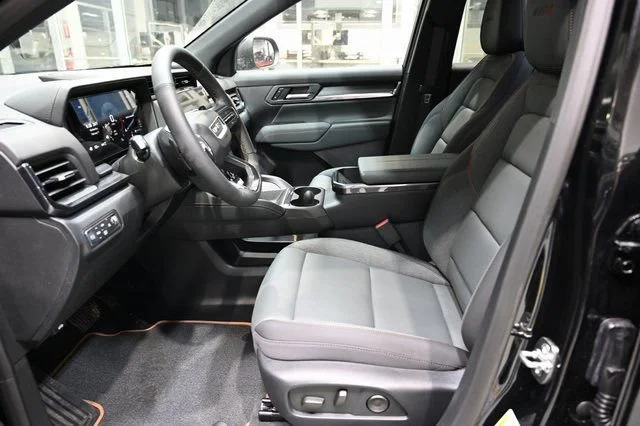2026 GMC Terrain AT4 - Photo 9