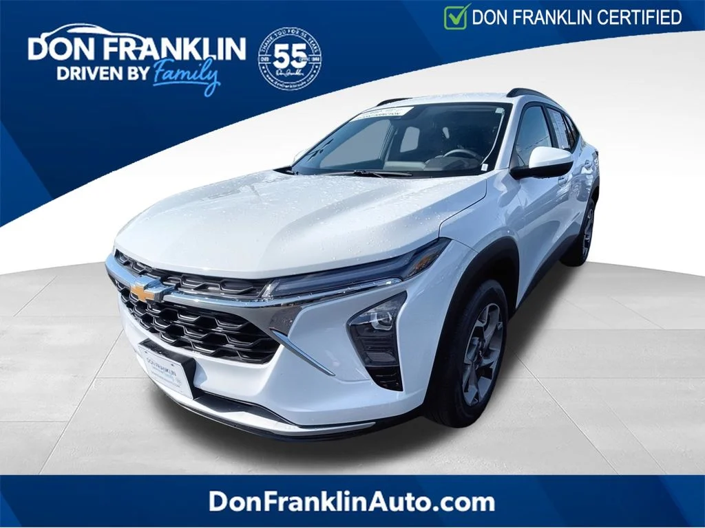 Used 2025 White Chevrolet LT image 1