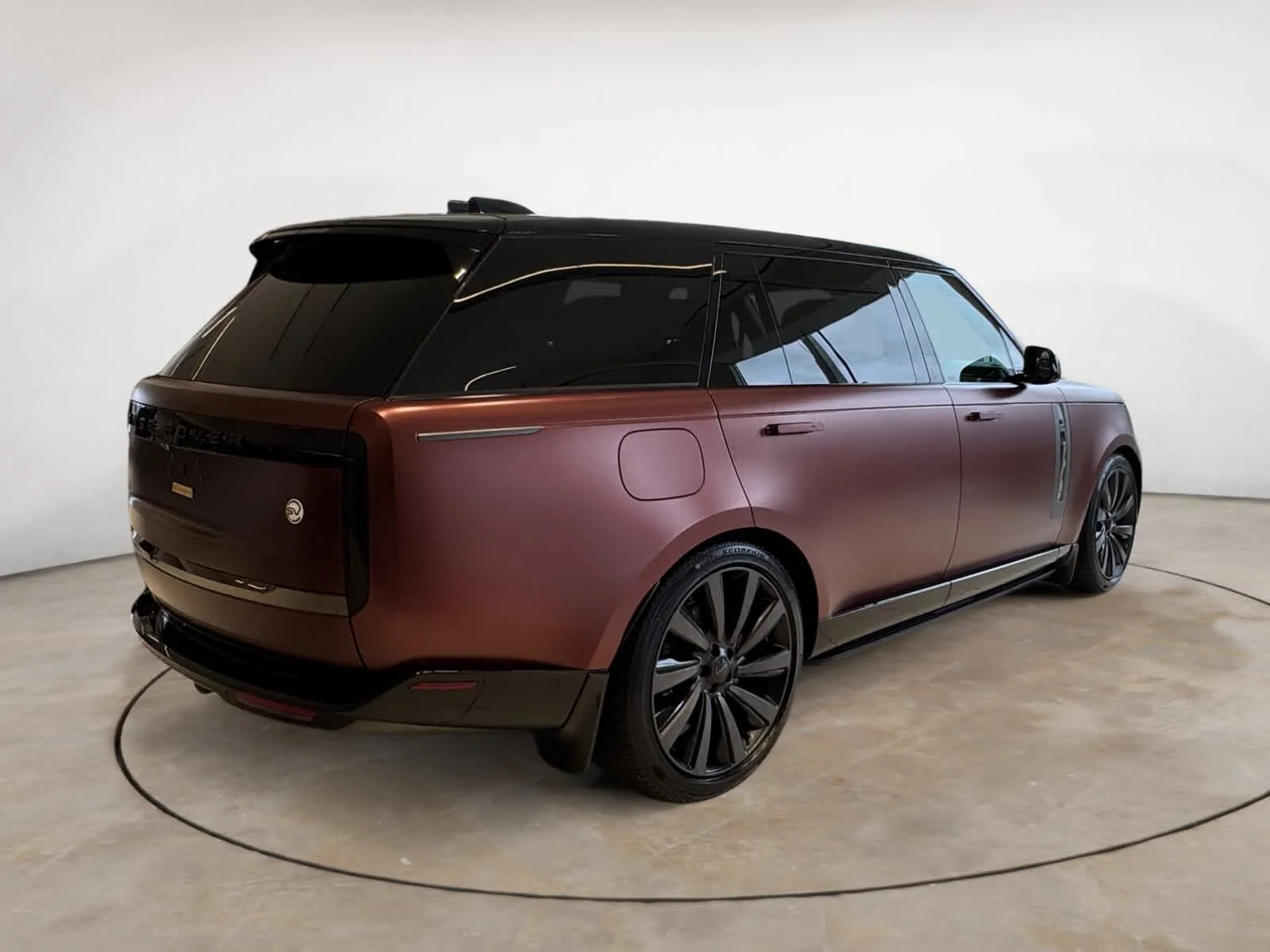 New 2026 Sunrise Copper Satin Land Rover P615 LWB image 5