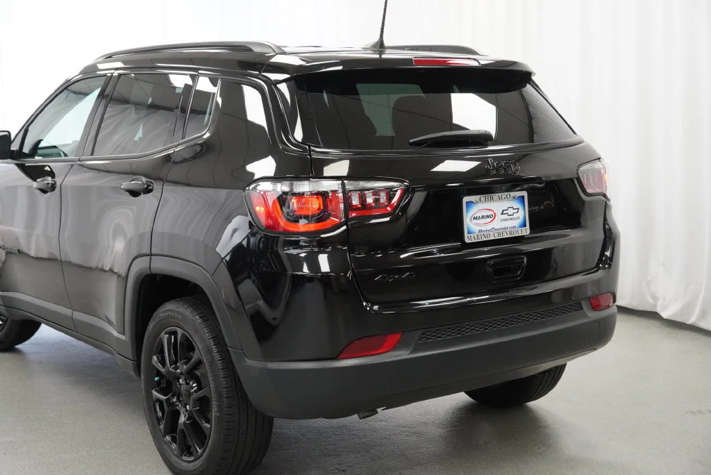 Used 2023 Black Jeep Altitude 4x4 image 38