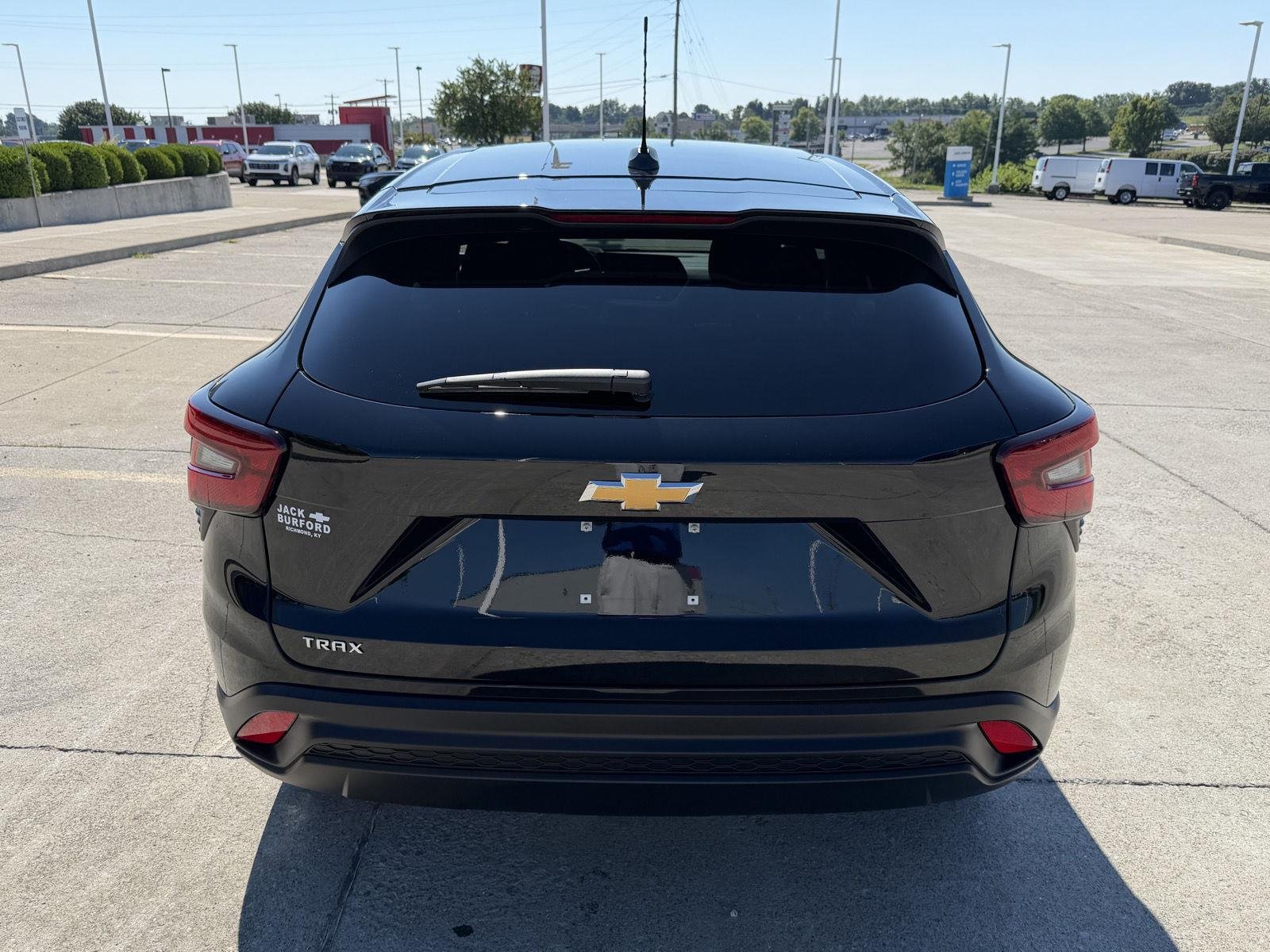 2026 Chevrolet Trax LS - Photo 37