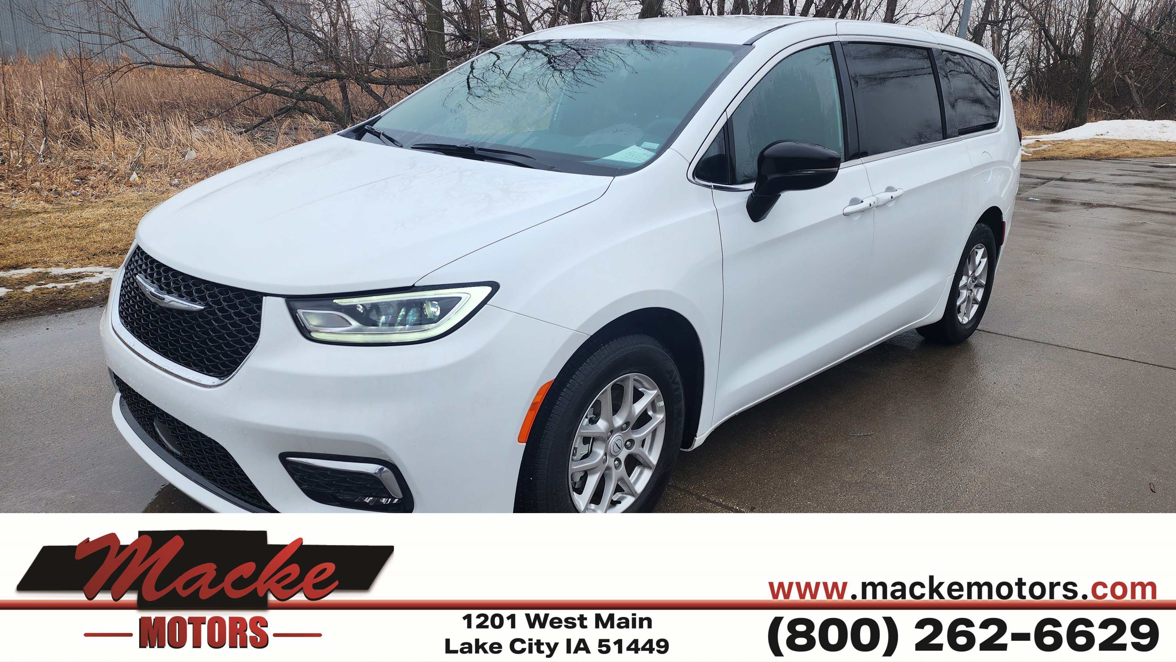 2026 Chrysler Pacifica Select's photo