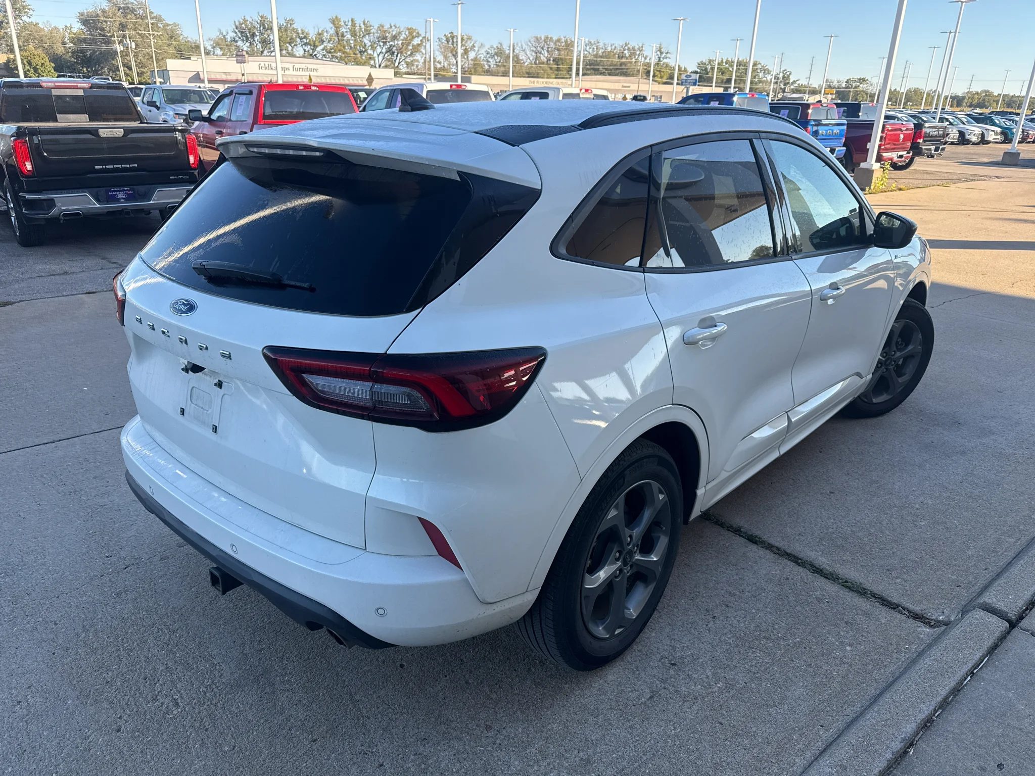 Used 2024 Star White Metallic Tri-Coat Ford ST-Line image 6
