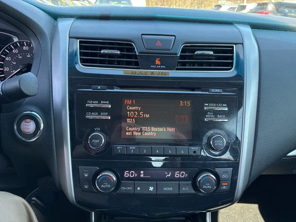 Used 2013 Black Nissan 2.5 SV image 17