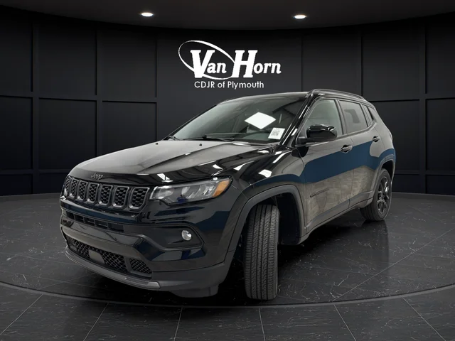 New 2026 Diamond Black Crystal Pearlcoat Jeep Latitude image 3