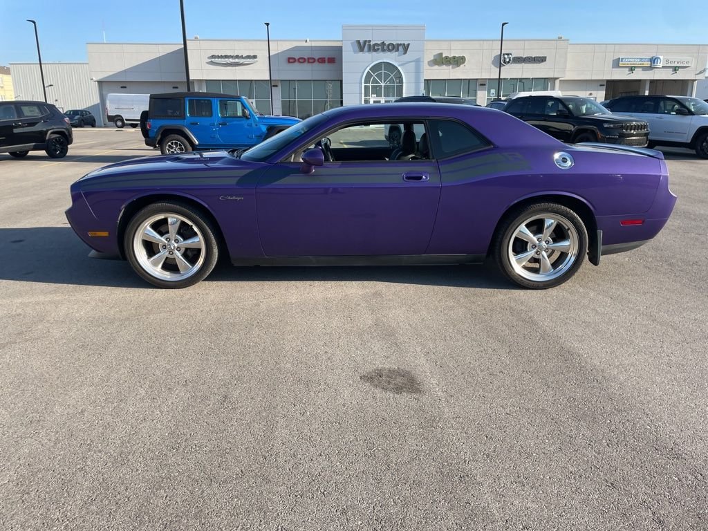 Used 2010 Dodge Challenger R/T with VIN 2B3CJ5DT8AH189703 for sale in Kansas City