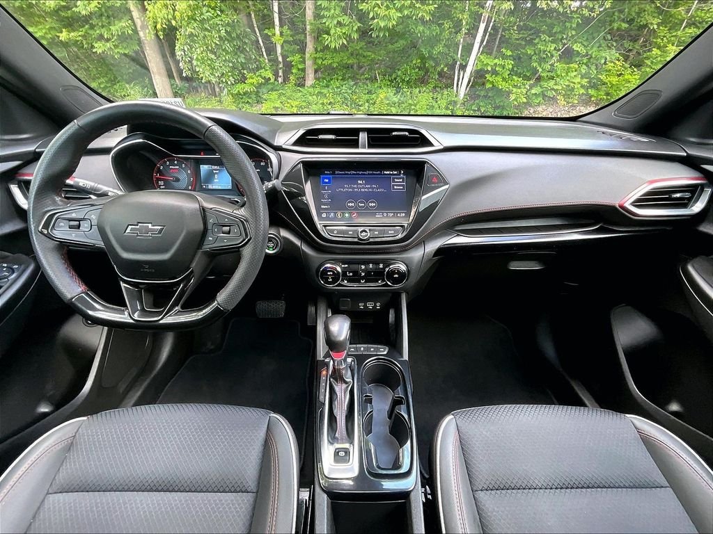 Used 2021 Summit White Chevrolet RS image 21