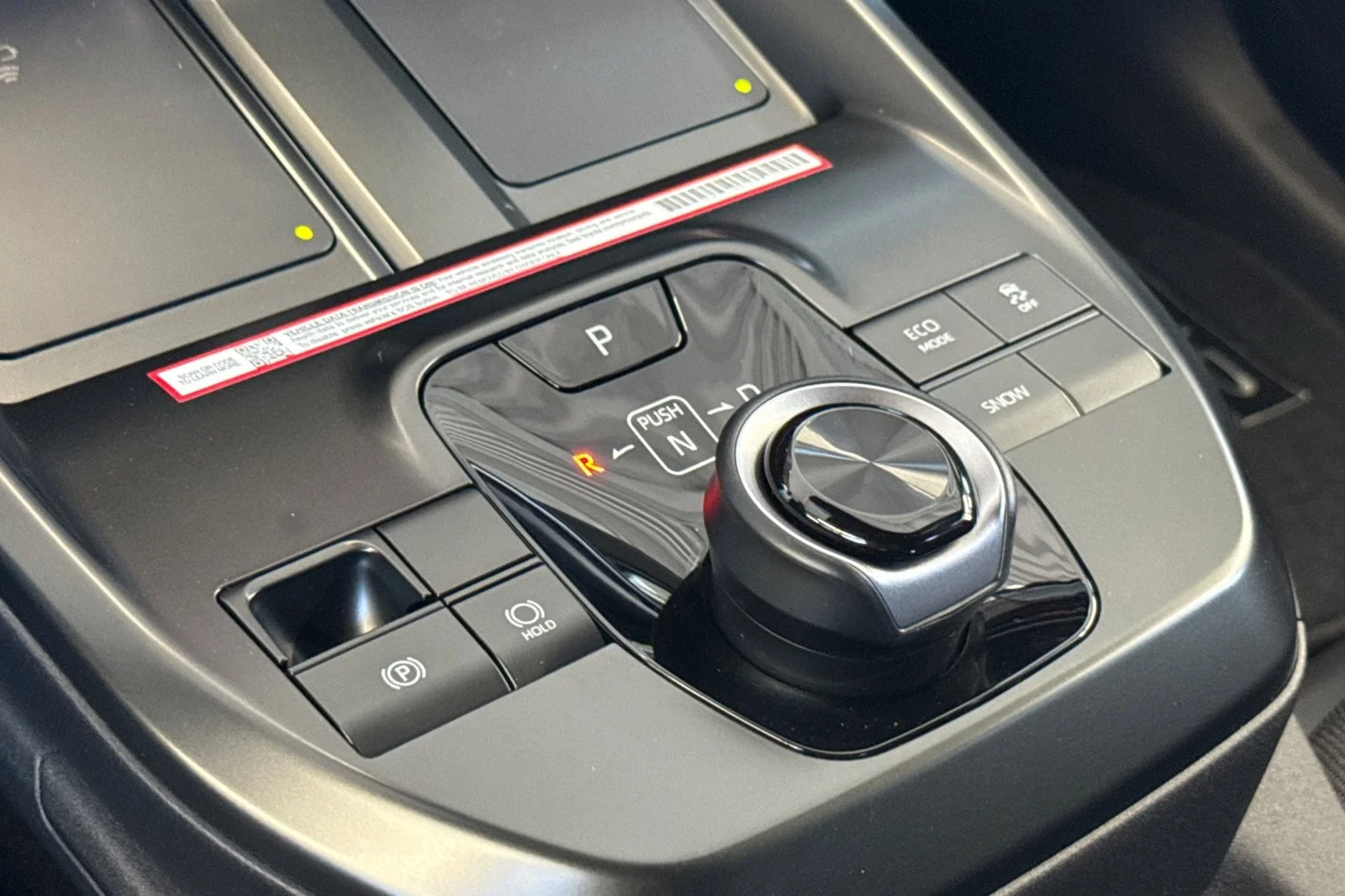New 2026 Wind Chill Pearl <sup>1</sup> Toyota  SE image 20