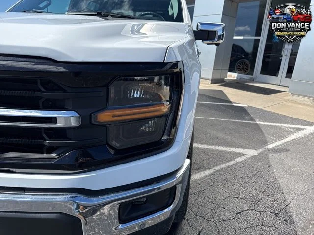 New 2025 Oxford White Ford XLT image 43