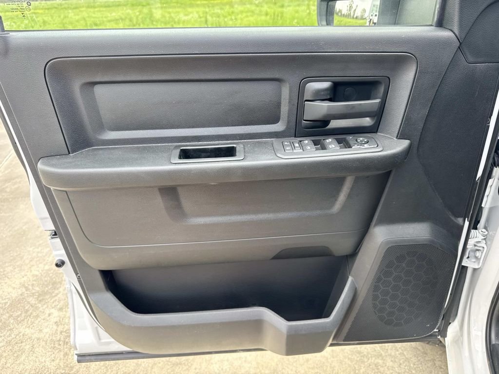 2026 RAM 3500 Chassis Tradesman - Photo 36