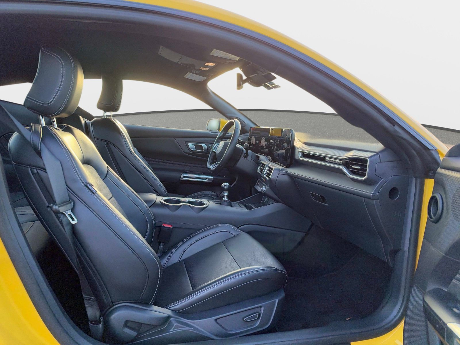 Used 2024 Yellow Splash Metallic Tri-coat Ford GT Premium image 7