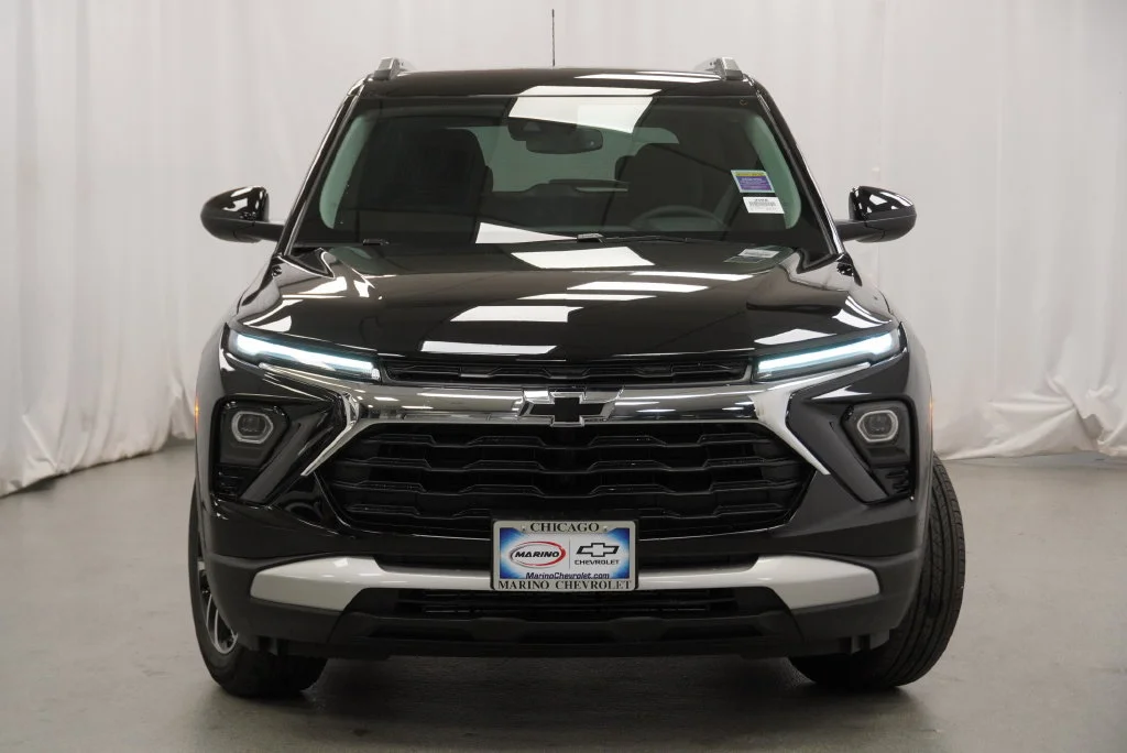 New 2026 Mosaic Black Metallic Chevrolet LT image 11