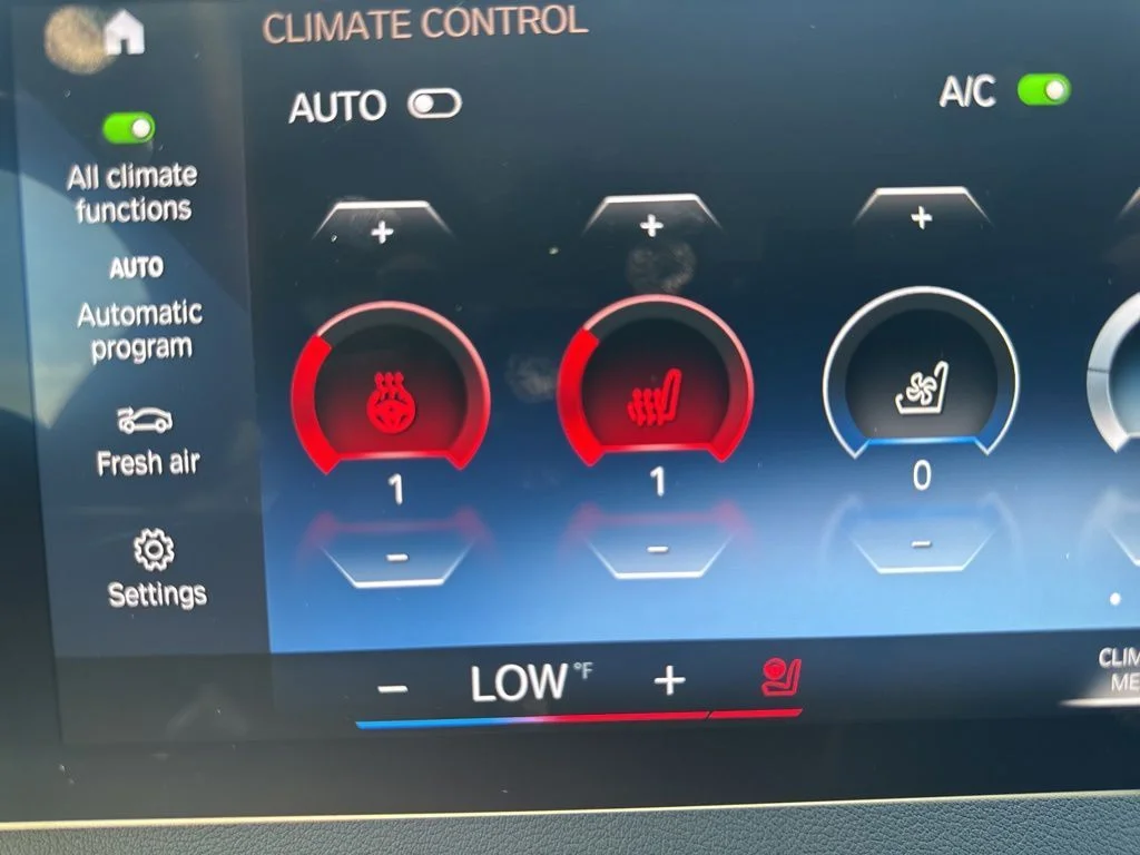 Used 2023 Blue BMW xDrive50 image 20