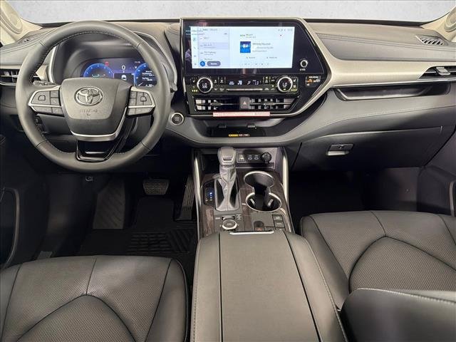 Certified Used 2026 RUBY FLARE PEARL Toyota  image 24