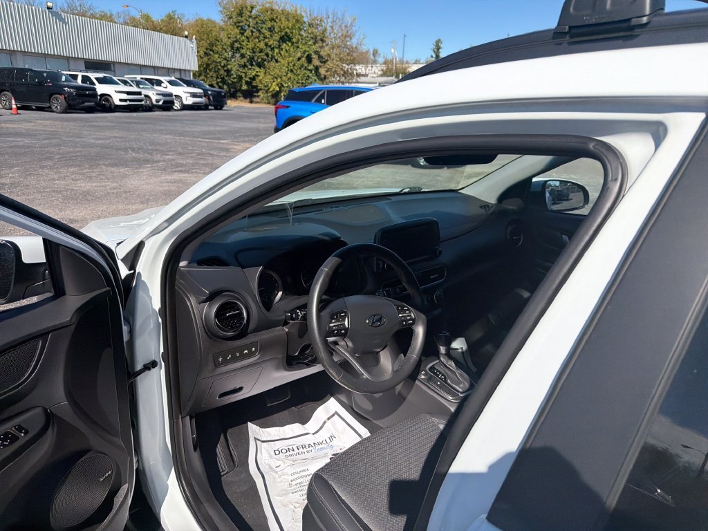 Used 2020 White Hyundai Ultimate image 15