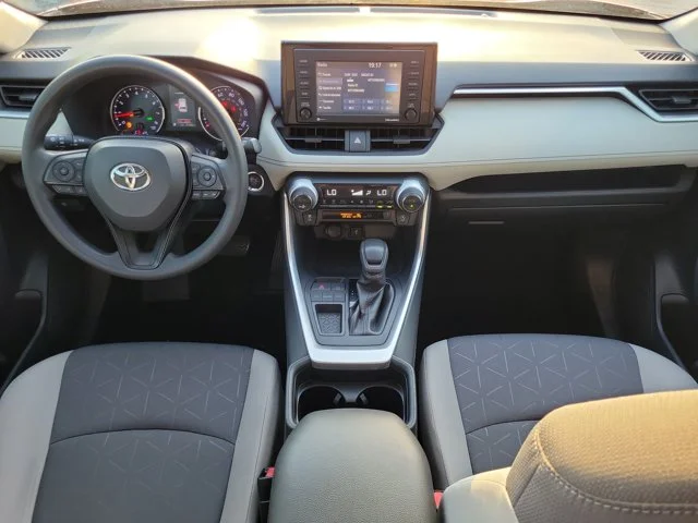 Used 2020 Red Toyota XLE image 13