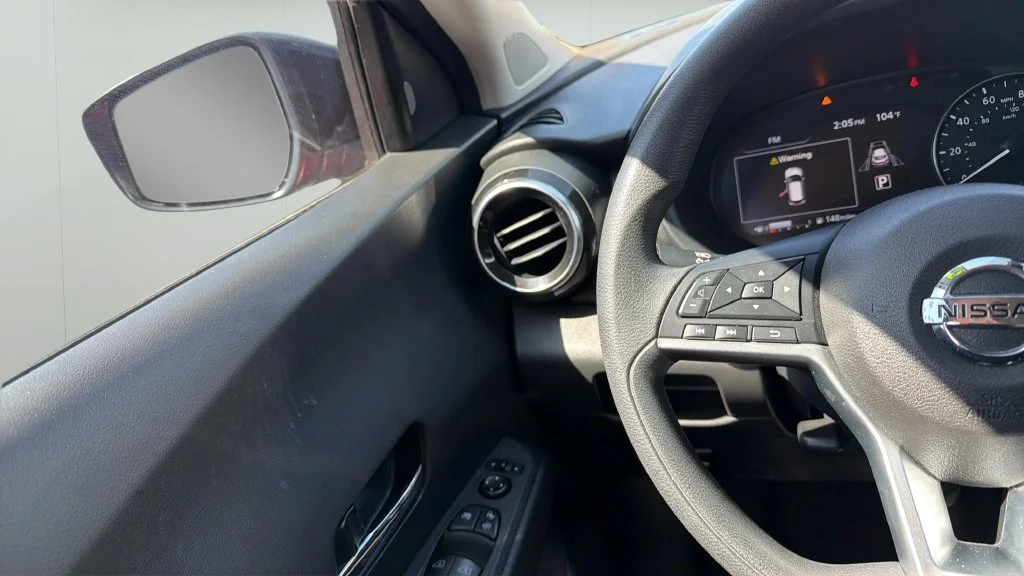 Used 2021 Red Nissan SV Xtronic CVT image 22