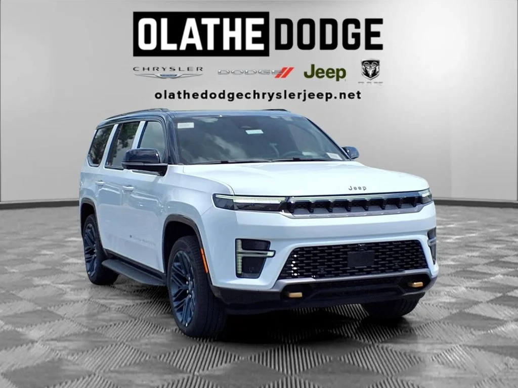New 2026 Bright White Clear-Coat Exterior Paint Jeep 85th Anniversary Edition image 31