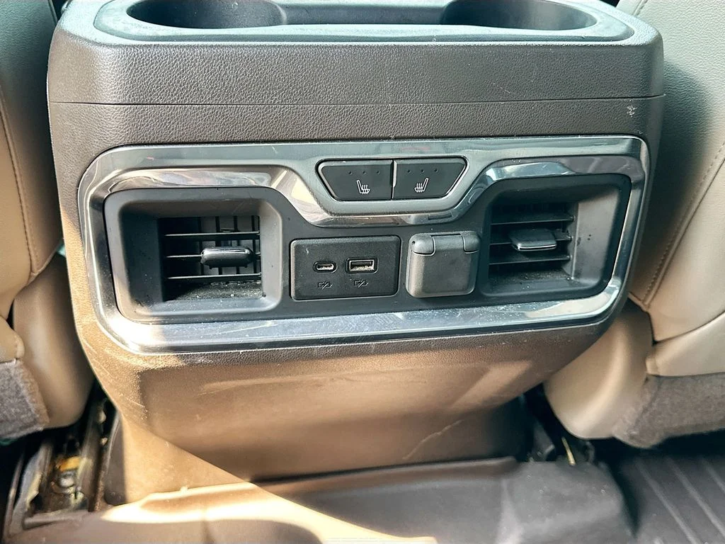 Used 2019 White GMC SLT image 26