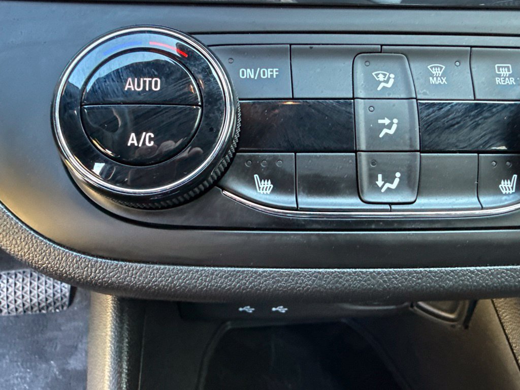 Used 2024 White Buick Preferred image 29