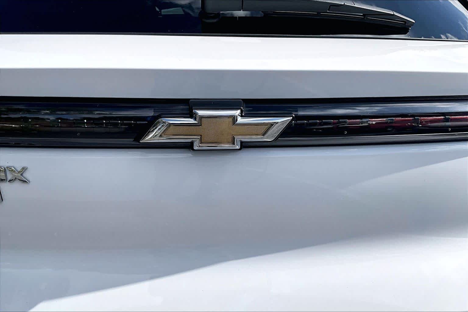 Used 2026 Summit White Chevrolet LT1 w/PCY image 32