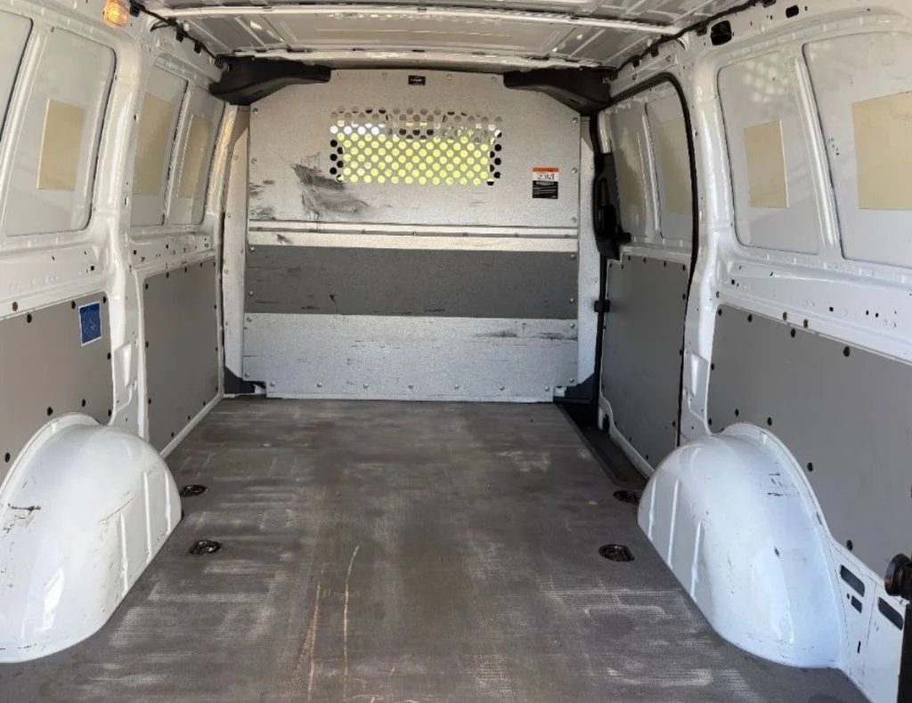 Used 2022 White Mercedes-Benz Cargo image 9