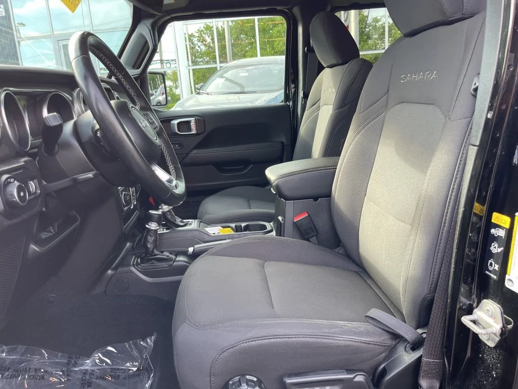 Used 2023 Black Jeep Sahara image 17